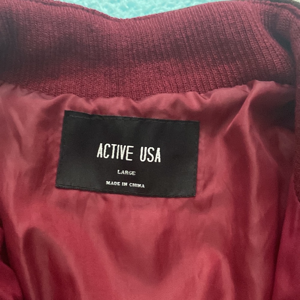 Red Jacket - Picture 2 of 5